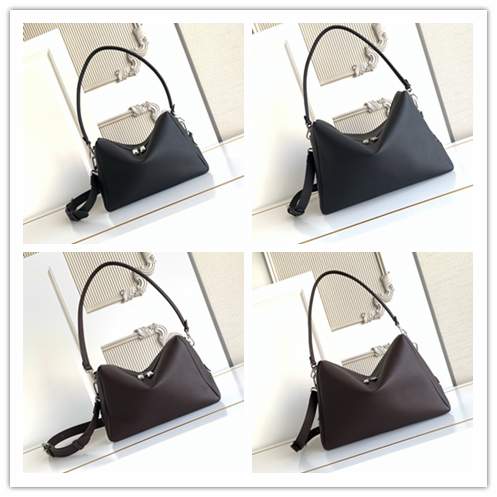 Picture of Fendi Handbags _SKUfw239246238fw
